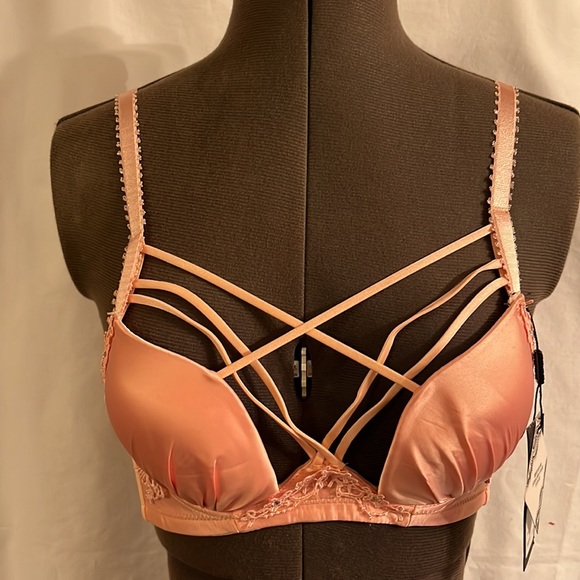 Peach Strappy Bra & Panty Set, 32A/Small - Picture 4 of 5